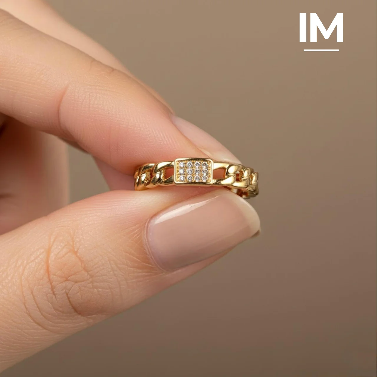 anillo tipo cubano con pave #01 anillo tipo cubano con pave #01