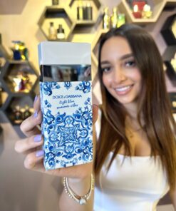 light blue summer vibes mujer
