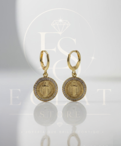 aretes tipo candonga con diseño de trenza